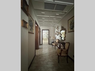 Appartamento in Vendita a Iglesias, 150'000€, 180 m², arredato