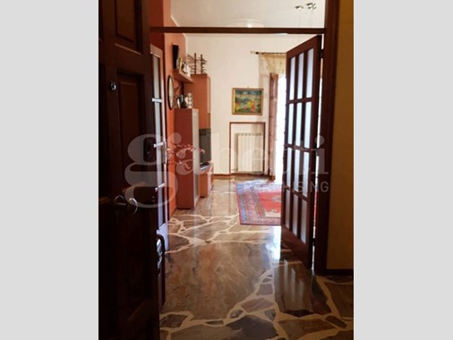 Trilocale in Affitto a Brindisi, 750€, 90 m²