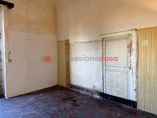 Casa Indipendente in Vendita a Aci Castello, 39'000&euro;, 58 m²