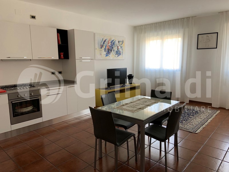 Bilocale in Affitto a Padova, 900€, 60 m², arredato