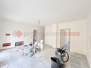 Quadrilocale in Vendita a Guidonia Montecelio, 187'000&euro;, 85 m²