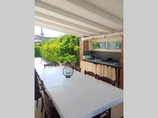 Casa Indipendente in Vendita a Milazzo, 380'000&euro;, 300 m²