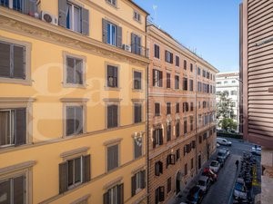 Trilocale in Vendita a Roma, 320'000€, 103 m²