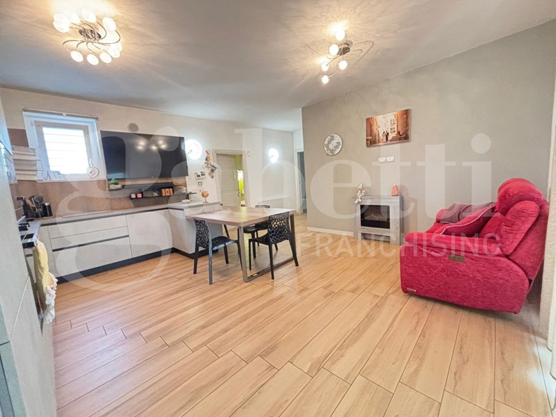 Trilocale in Vendita a Bari, 210'000€, 67 m²