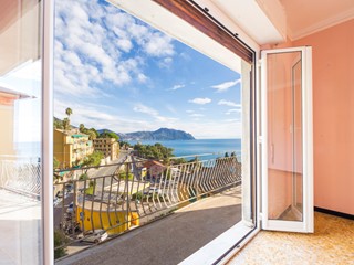 Appartamento in Vendita a Pieve Ligure, zona Pieve Bassa, 360'000&euro;, 115 m²