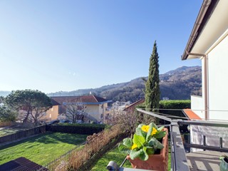 Appartamento in Vendita a Genova, zona Pontedecimo, 400'000&euro;, 140 m², con Box