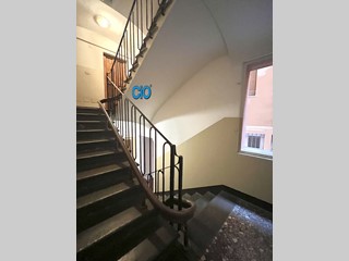 Ufficio in Vendita a Bologna, 338'000€, 100 m²