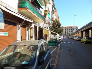 Immobile commerciale in Affitto a Ventimiglia, 650&euro;, 53 m²