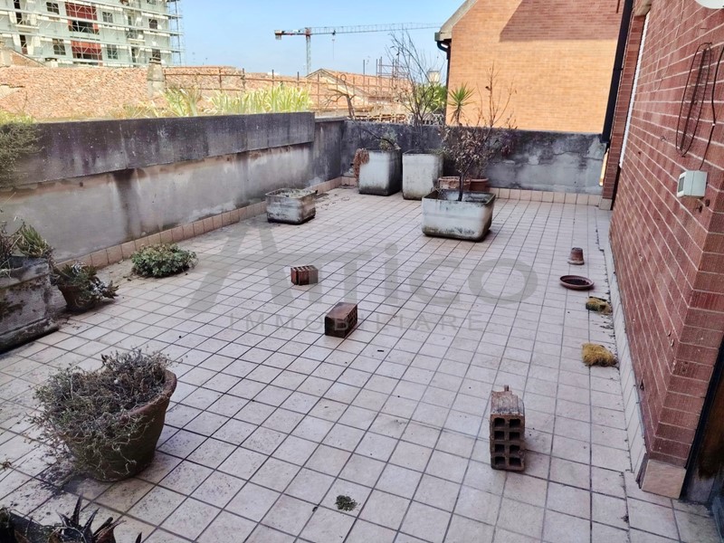 Appartamento in Vendita a Rovigo, zona Centro cittÃ, 220'000€, 195 m², con Box