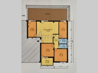 Appartamento in Vendita a Rovigo, zona Centro cittÃ, 199'000&euro;, 195 m², con Box