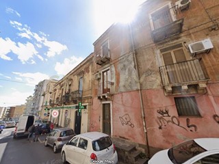 Trilocale in Vendita a Catania, 73'000&euro;, 57 m², arredato