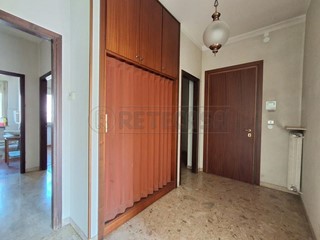 Appartamento in Vendita a Vicenza, 120'000€, 110 m², con Box