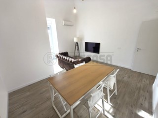 Trilocale in Vendita a Altamura, zona VIA S. AGOSTINO, 114'000&euro;, 71 m², arredato