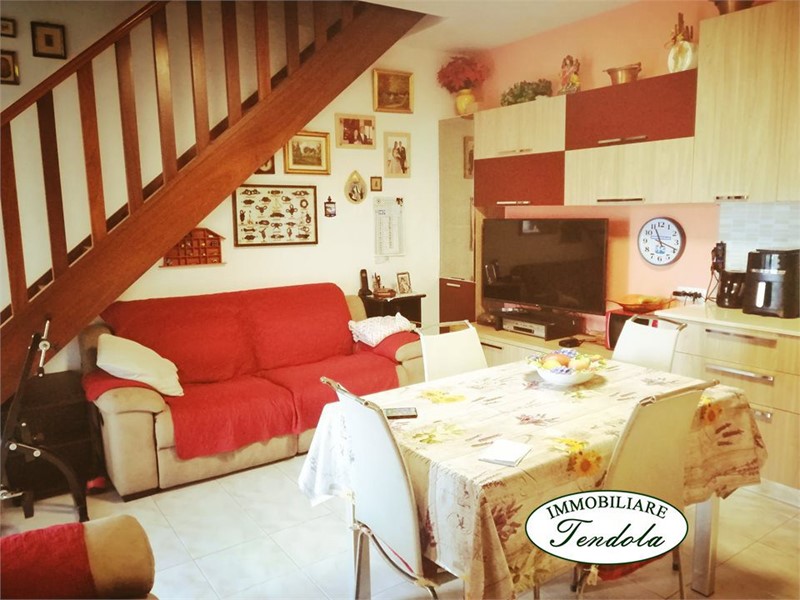 Casa Semi Indipendente in Vendita a Luni, 175'000€, 91 m²