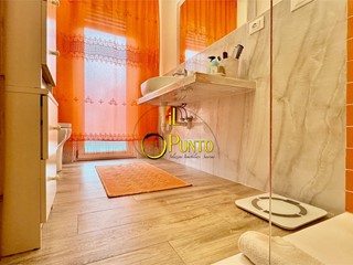 Trilocale in Vendita a Sanremo, 349'000&euro;, 117 m²