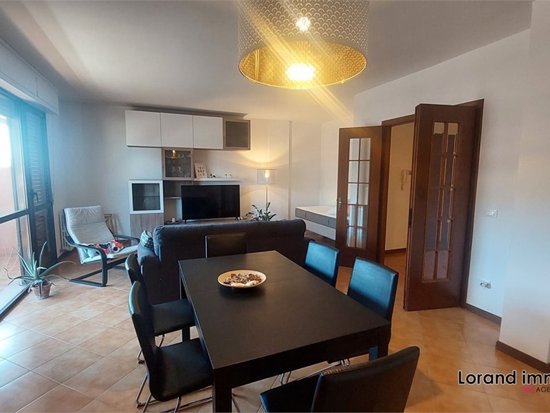 Appartamento in Affitto a Pisa, 1'600€, 175 m²