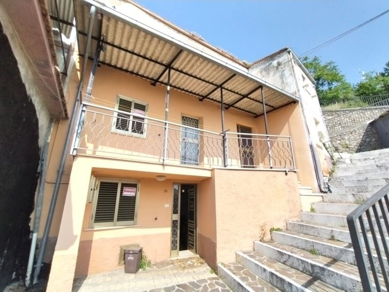 Villa in Vendita a Villa Celiera, 35'000€, 142 m²