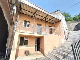 Villa in Vendita a Villa Celiera, 35'000€, 142 m²