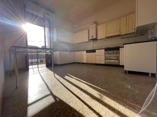 Quadrilocale in Vendita a Poggibonsi, 130'000&euro;, 100 m²