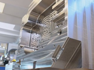 Attività commerciale in Vendita a Milano, 3'500'000&euro;, 2800 m²