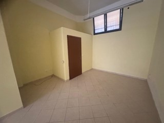 Immobile commerciale in Affitto a Pontedera, 550&euro;, 53 m²