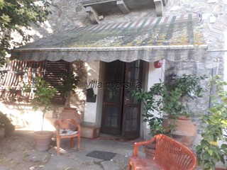 Villa in Vendita a Lastra a Signa, zona Malmantile, 1'100'000&euro;, 650 m², arredato