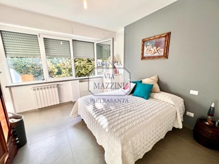 Appartamento in Vendita a Pietrasanta, 420'000&euro;, 100 m², arredato