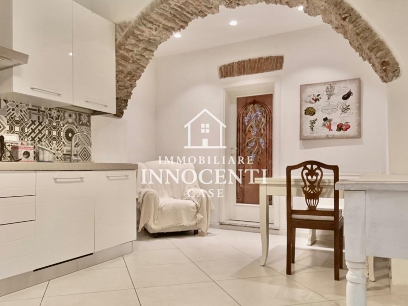 Trilocale in Affitto a Massa, 800€, 70 m², arredato