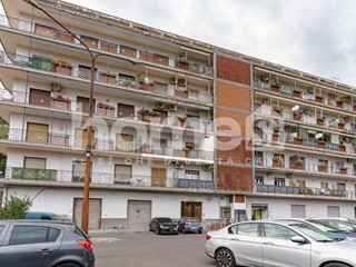 Appartamento in Vendita a Gravina di Catania, 135'000€, 150 m², arredato