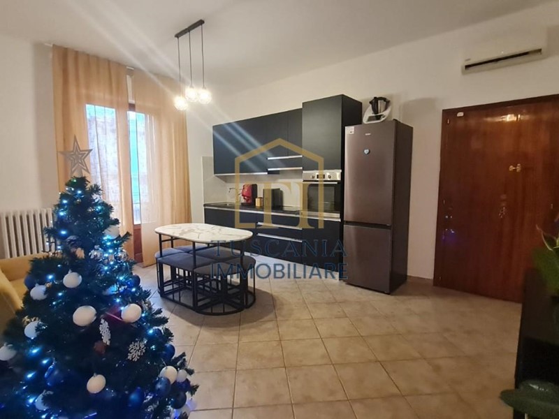Quadrilocale in Vendita a Colle di Val D'Elsa, zona Gracciano Dell'elsa, 230'000€, 100 m², arredato, con Box
