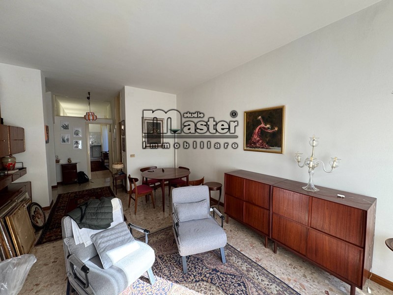 Quadrilocale in Affitto a Treviso, 1'200€, 100 m²