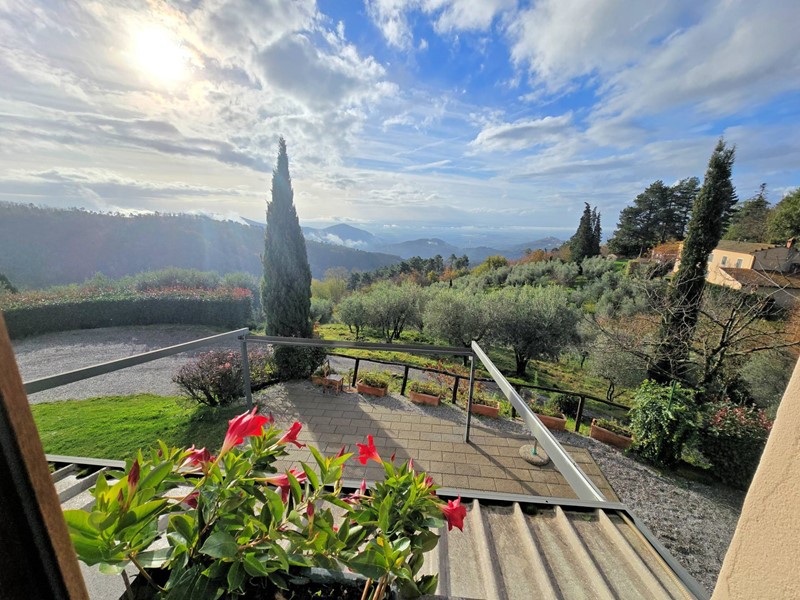 Rustico in Vendita a Marliana, 700'000€, 350 m²