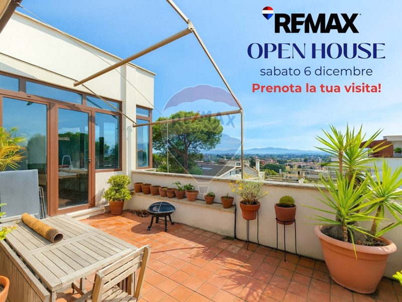 Attico in Vendita a Roma, 550'000€, 180 m²