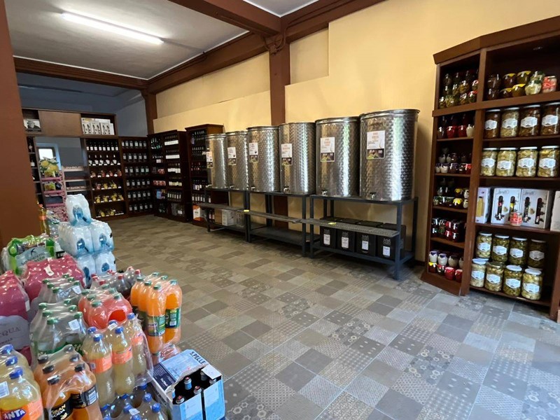 Attività commerciale in Vendita a Villetta Barrea, 24'000&euro;, 75 m²