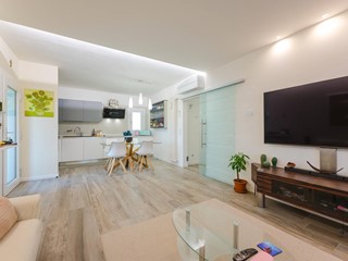 Quadrilocale in Vendita a Santa Lucia di Piave, 165'000&euro;, 91 m²