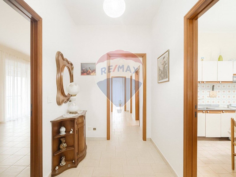 Appartamento in Vendita a Riposto, 86'000€, 110 m²
