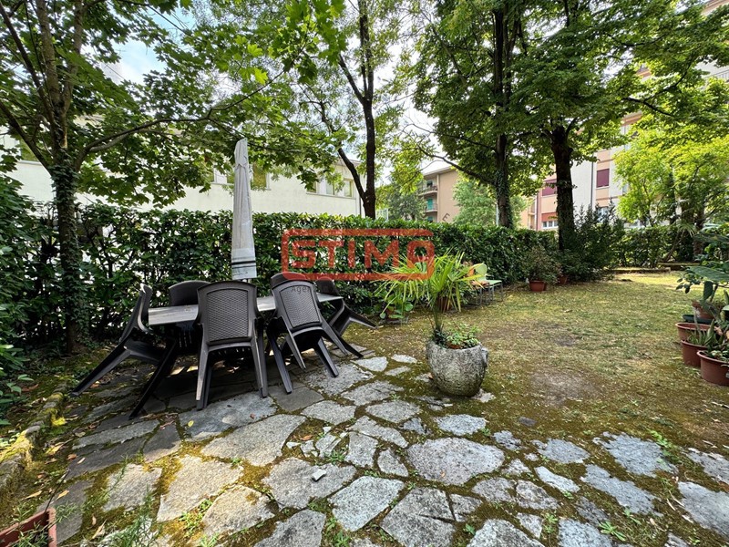 Appartamento in Affitto a Treviso, 1'100€, 155 m²