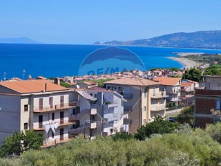 Quadrilocale in Vendita a Acquedolci, 125'000&euro;, 90 m²