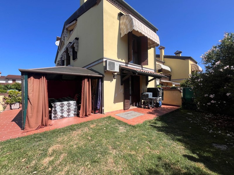 Villetta a schiera in Vendita a Casale sul Sile, 235'000&euro;, 170 m²