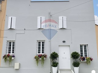 Casa Semi Indipendente in Vendita a San Benedetto Po, 40'000&euro;, 80 m²