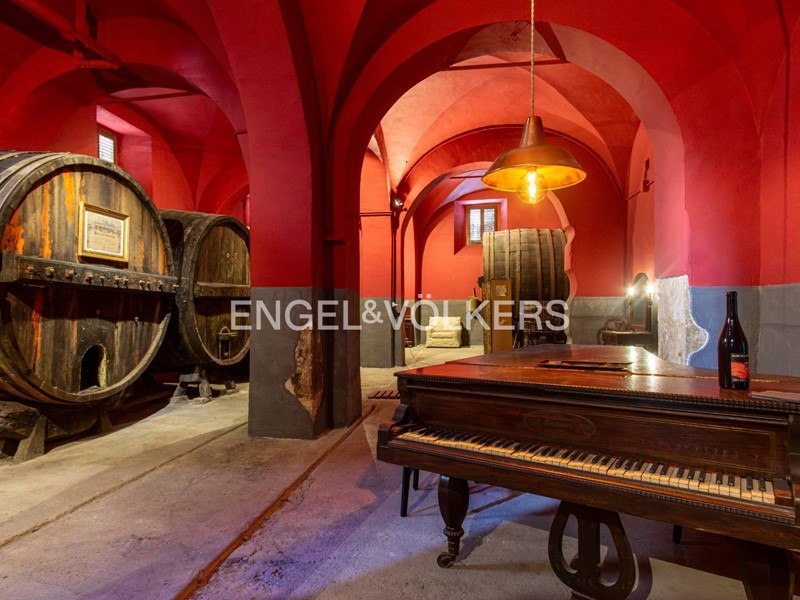 Appartamento in Vendita a Corfinio, 550'000€, 583 m²