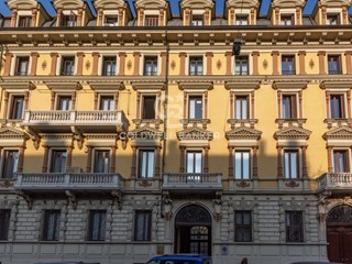 Appartamento in Vendita a Torino, 1'390'000€, 420 m²