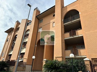 Quadrilocale in Vendita a Roma, 279'000€, 100 m²
