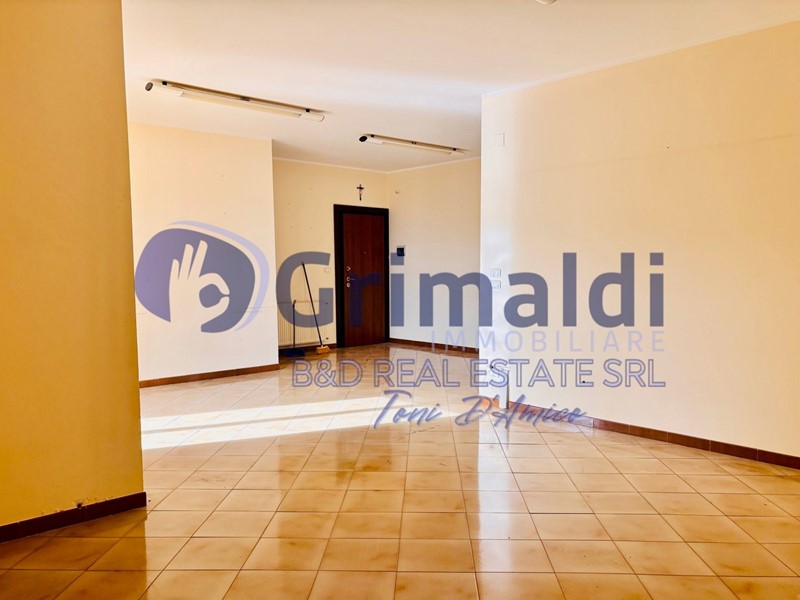 Appartamento in Affitto a Casteldaccia, 590&euro;, 190 m²