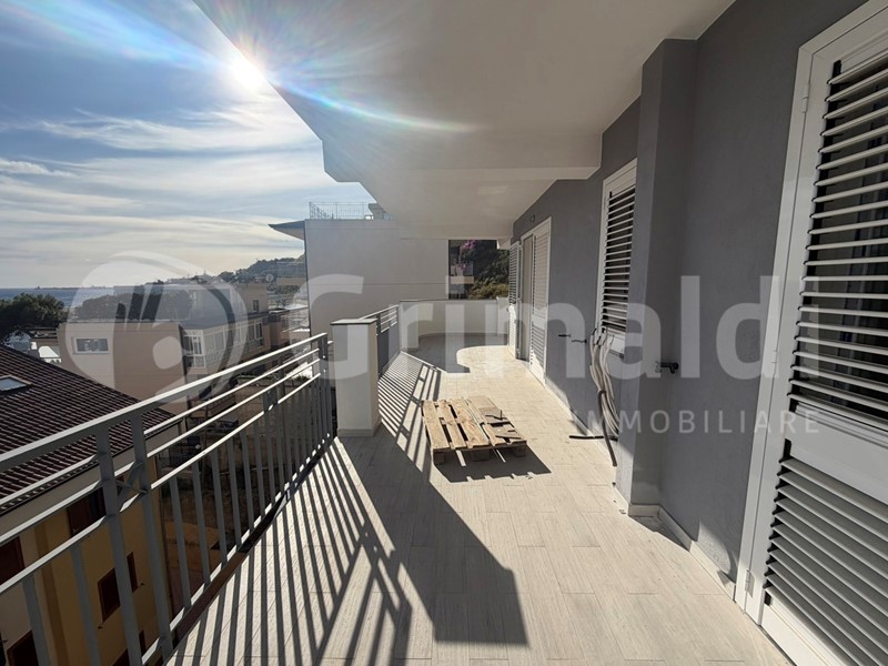 Trilocale in Vendita a Messina, 255'000€, 117 m²