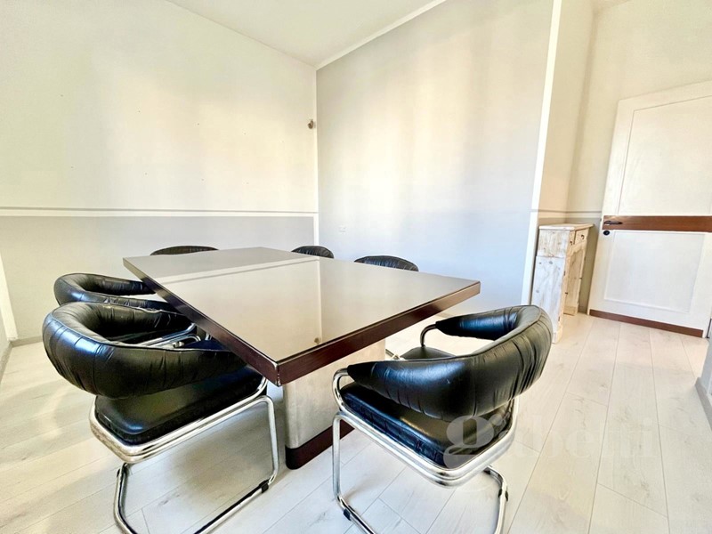 Appartamento in Affitto a Cassano Magnago, 850€, 102 m², arredato, con Box