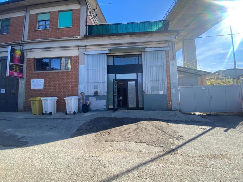 Ufficio in Vendita a L'Aquila, 175'000&euro;, 150 m²