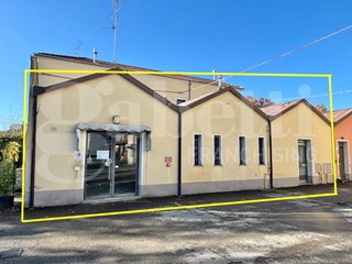 Laboratorio in Vendita a Poviglio, 182'000€, 185 m²