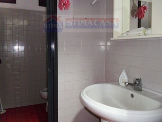 Ufficio in Affitto a Casoria, 950&euro;, 100 m²