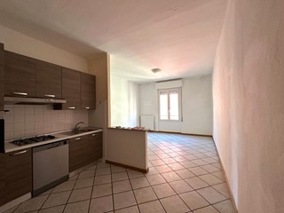 Trilocale in Affitto a Fiorenzuola d'Arda, 500€, 80 m²